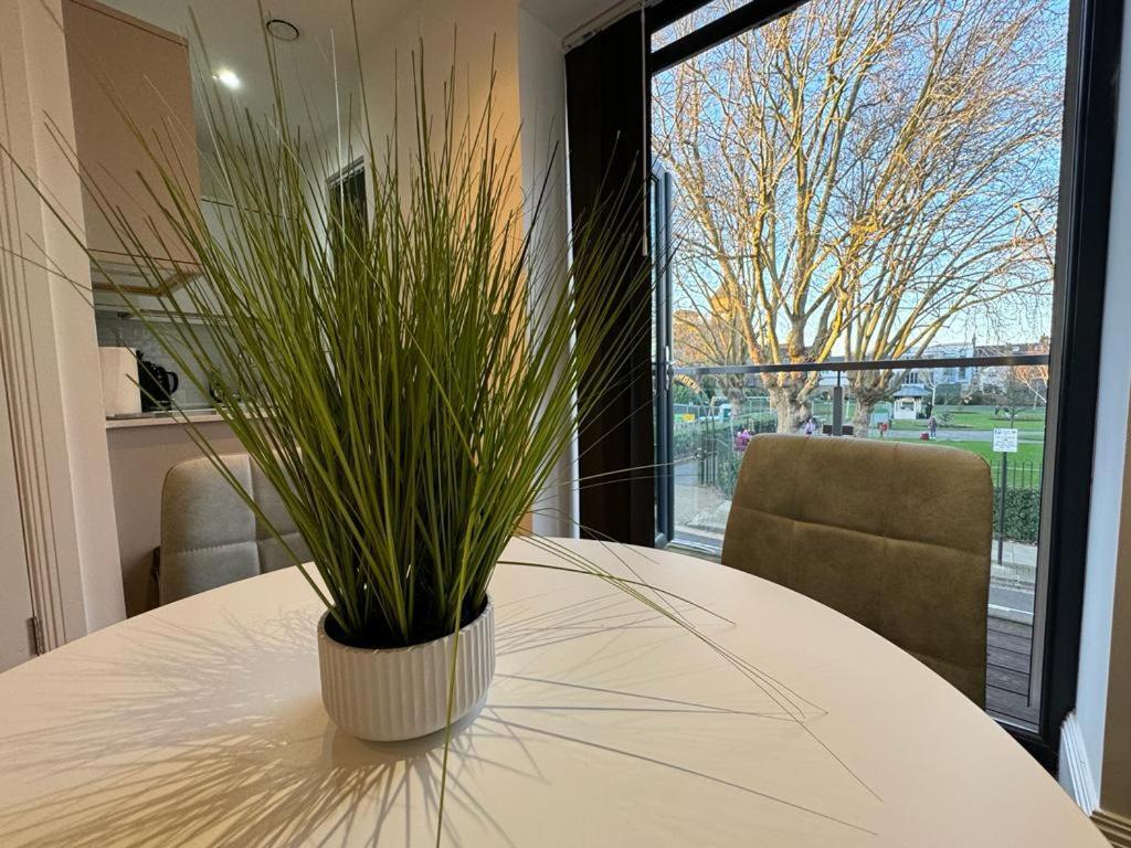 2 Bed 2 Bath Balcony View Wimbledon Tennis Βίλα Λονδίνο Εξωτερικό φωτογραφία
