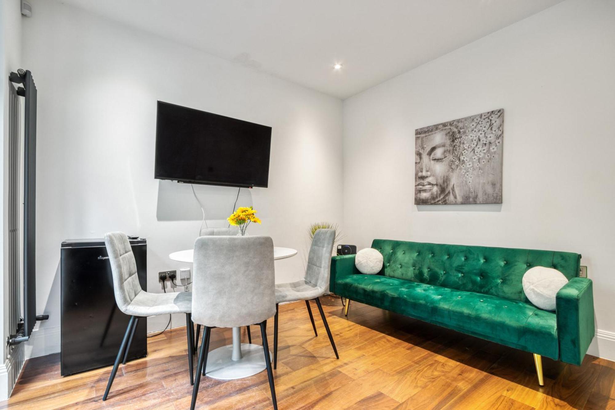 2 Bed 2 Bath Balcony View Wimbledon Tennis Βίλα Λονδίνο Εξωτερικό φωτογραφία